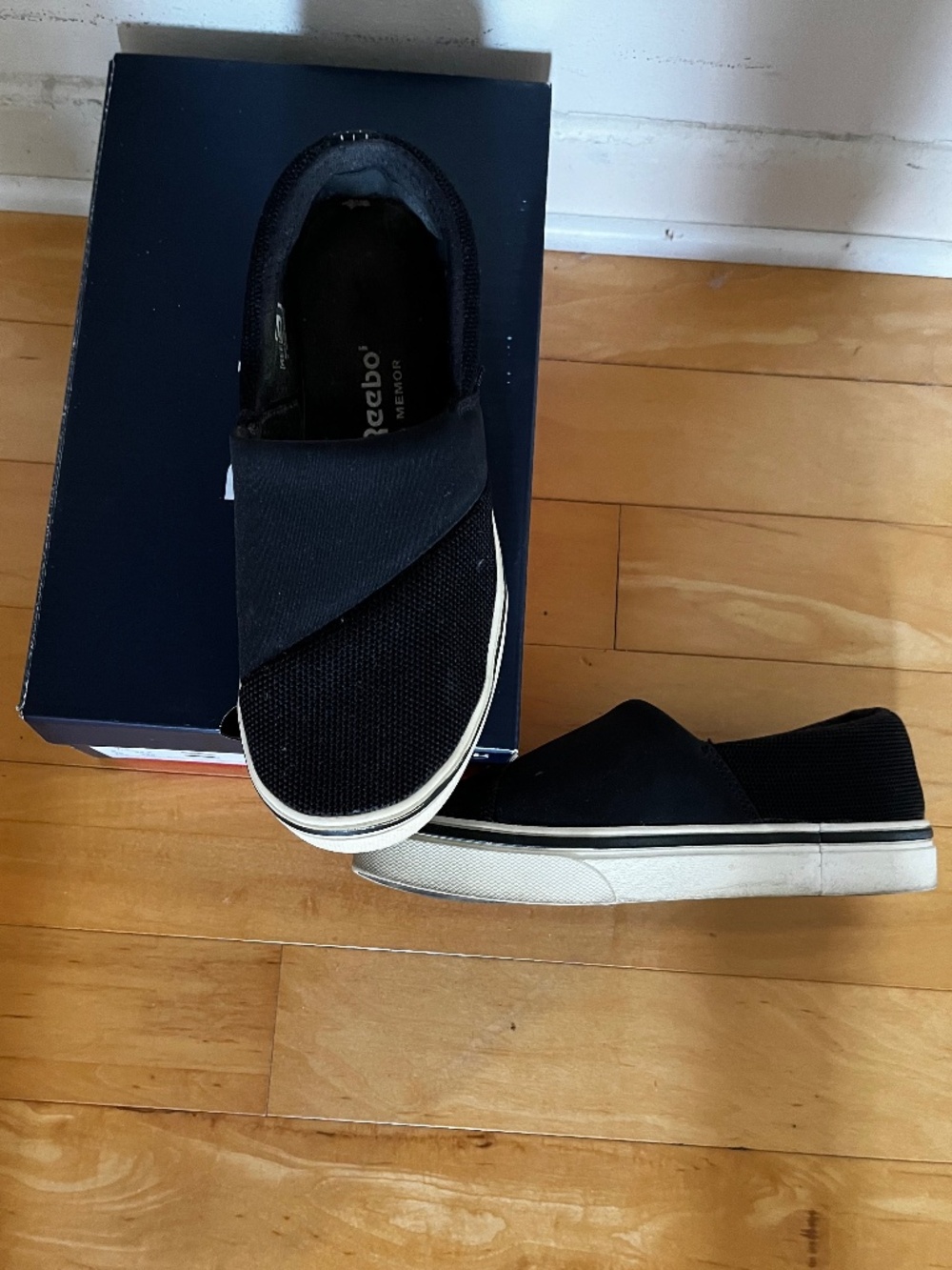 Reebok Black Canvas Katura Sneakers